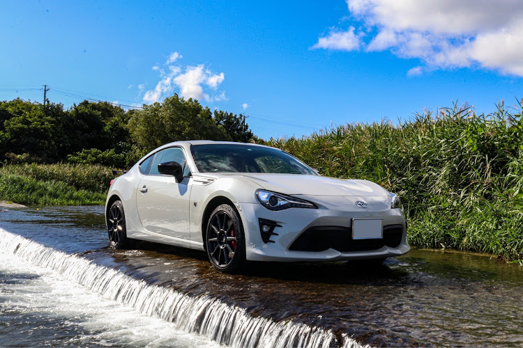 86の洗い越し・86BRZ・休日を満喫・愛車と絶景・水遊び最高🤭💦💦💦に関するカスタム事例の投稿画像6枚目