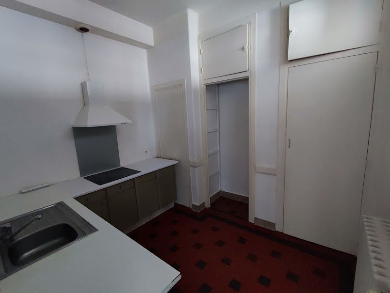 Location  appartement 3 pièces 89 m² à Vichy (03200), 1 020 €