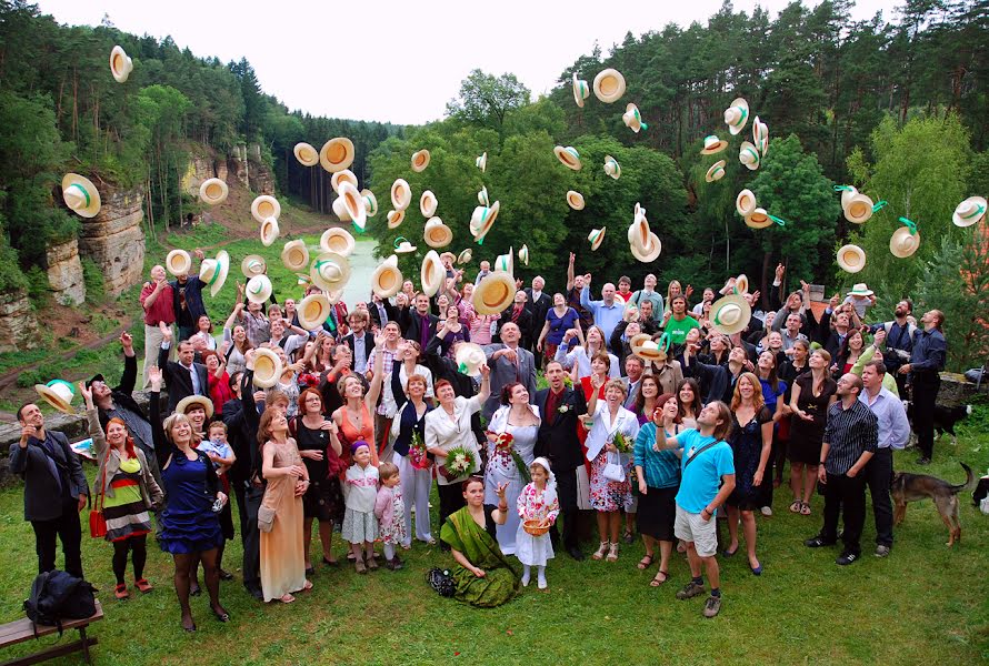 Fotógrafo de casamento Pavel Pfauser (studio-23). Foto de 21 de maio 2019