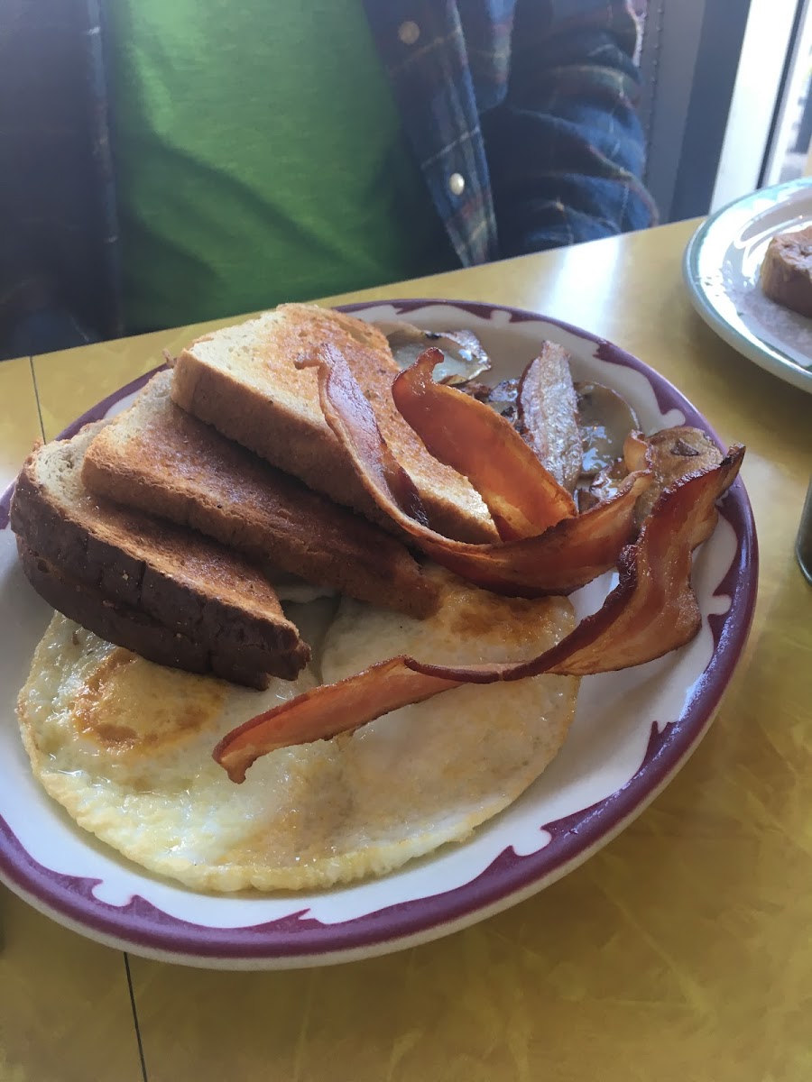 Gluten-Free Bread/Buns at Little Fat Gretchens