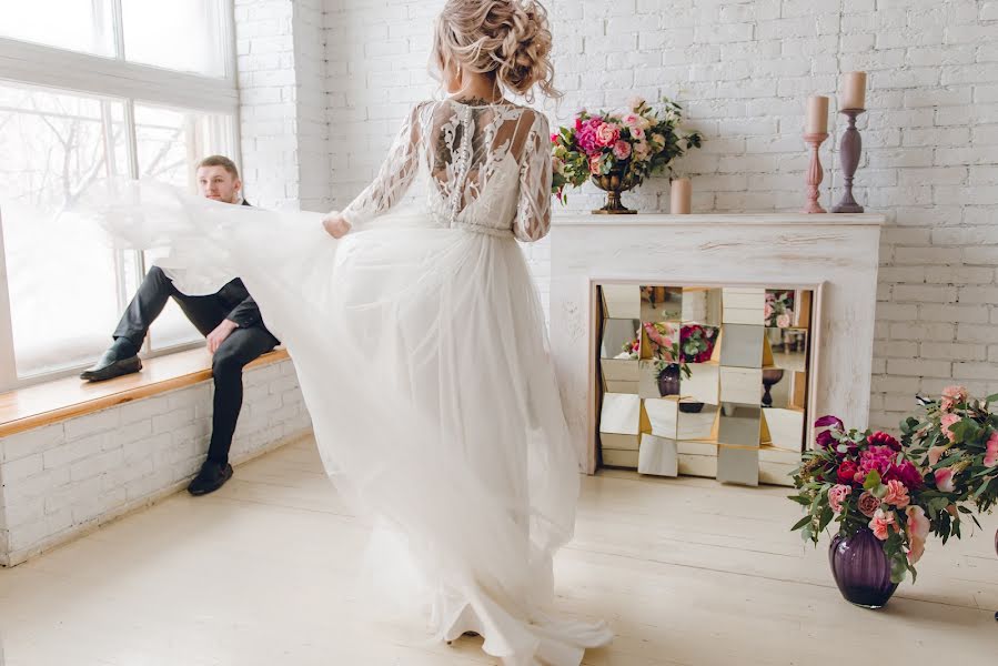 Fotografo di matrimoni Olya Rogozhina (olyaro). Foto del 3 marzo 2017