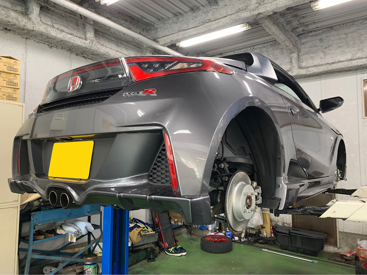 S660の車検整備中・ローター交換・パッド交換に関するカスタム事例の投稿画像1枚目
