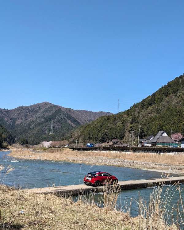 GRヤリスのサクラと愛車・美山かやぶきの里・大野ダム・美山町自然文化村・道の駅　美山ふれあい広場に関するカスタム事例の投稿画像13枚目