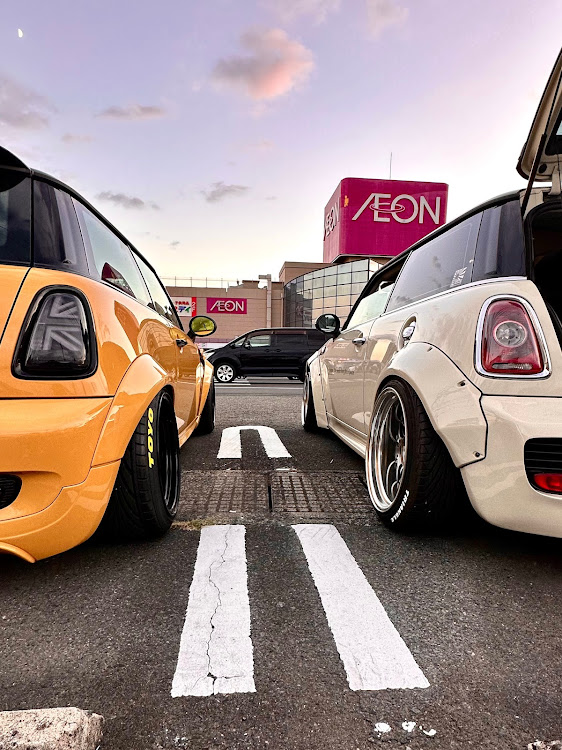 ミニ ハッチバックのタイヤレターやってます・MINI・stance・シャコタン・鹿児島に関するカスタム事例の投稿画像3枚目