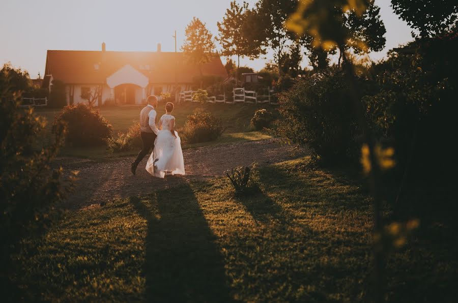 Fotógrafo de casamento Berci Geberle (geberleberci). Foto de 11 de fevereiro 2022