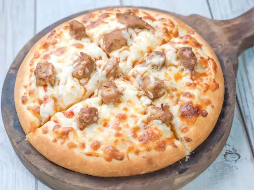 Cheese And Barbecue Chicken Pizza Mania