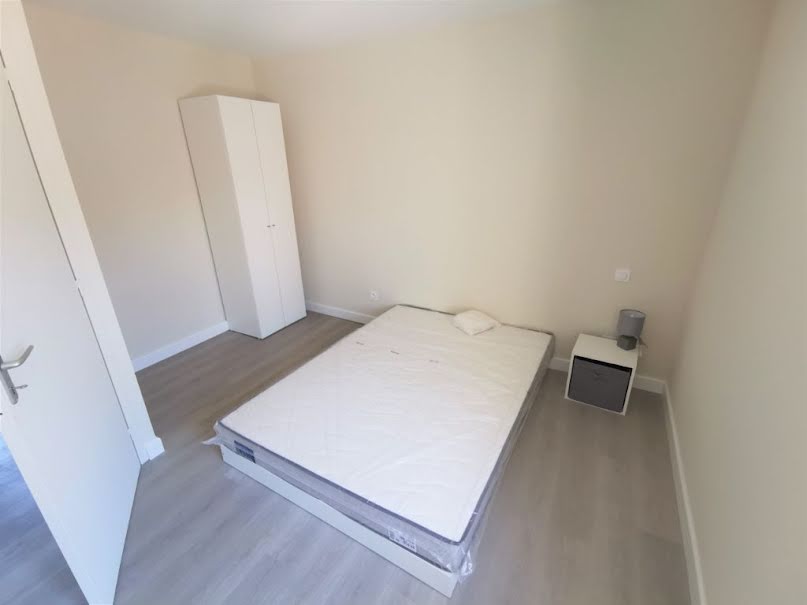 Location meublée appartement 2 pièces 30 m² à Reims (51100), 585 €