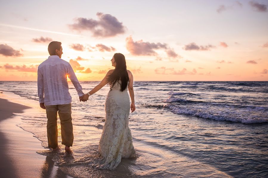 Fotografo di matrimoni Karla De La Rosa (karladelarosa). Foto del 6 luglio 2016