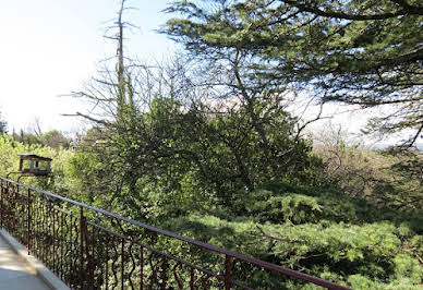 Maison avec piscine et jardin 5