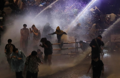 U Bangkoku zatvoren javni saobraćaj dok se protesti nastavljaju (VIDEO)