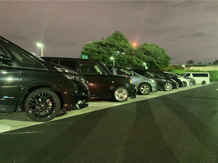 ウィッシュの夜会・プチオフ・車好きと繋がりたい・フォロー、いいね、コメントよろしくお願いします！・車活×写活に関するカスタム事例の投稿画像5枚目