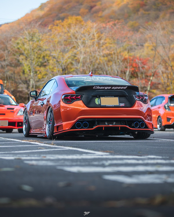 86の愛車のお尻はこんな感じ・エアフォースエアサス・Kuhl Racing・NARUTOに関するカスタム事例の投稿画像1枚目