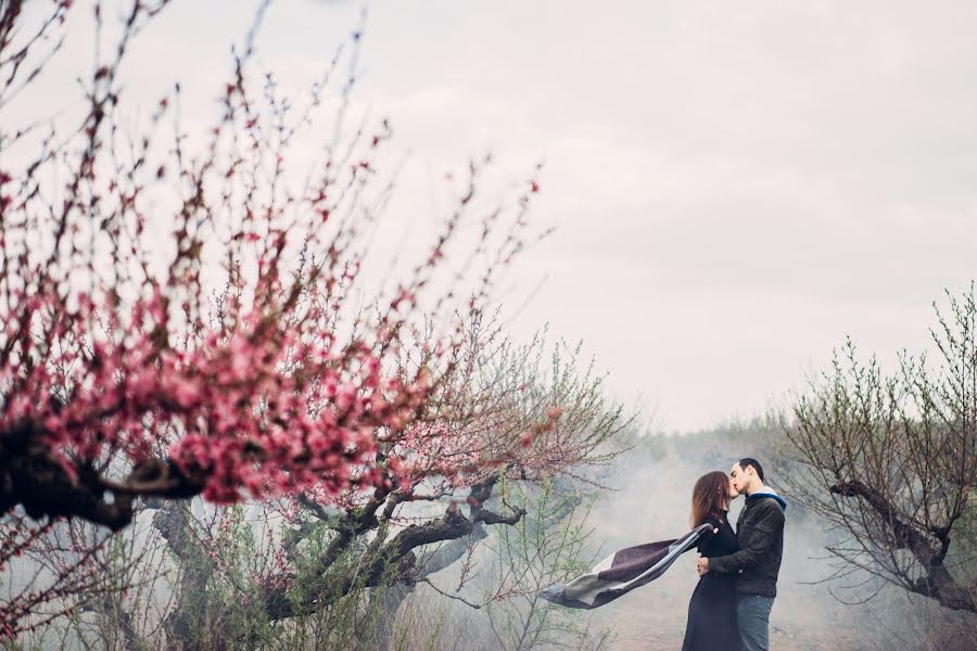 Wedding photographer Mariya Korneeva (tzzza). Photo of 13 April 2016