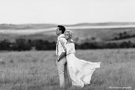 Fotógrafo de casamento Lyudmila Rumyanceva (mila). Foto de 18 de abril 2016