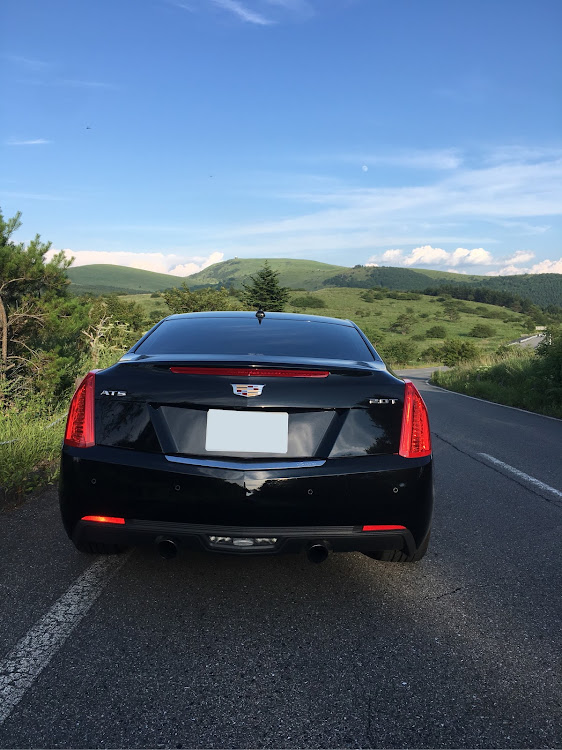 ATS クーペの美ヶ原高原・ビーナスライン・キャデラックATSクーペに関するカスタム事例の投稿画像2枚目