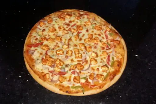 Spicy Paneer Pizza