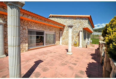 Maison avec piscine et terrasse 20