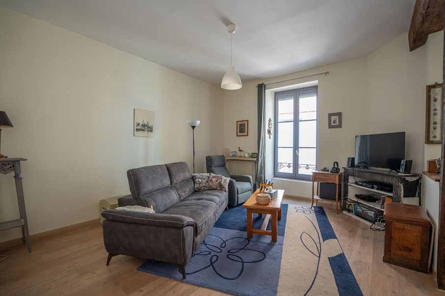 Vente appartement 5 pièces 117 m² à Chalon-sur-saone (71100), 165 000 €