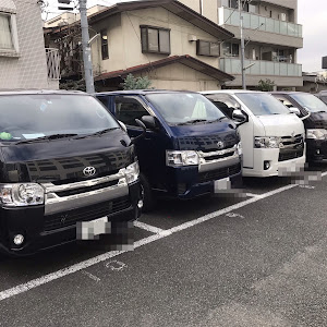 ハイエースバン TRH200V