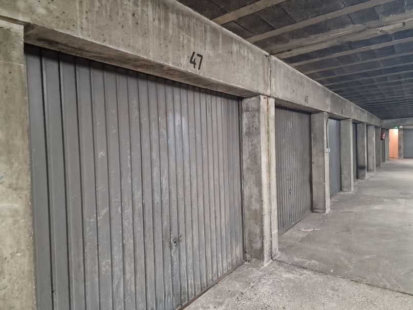 Vente parking  15 m² à Annecy (74000), 35 000 €