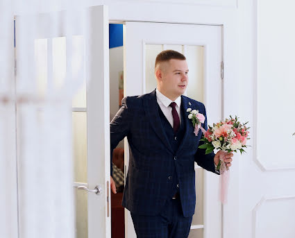 Wedding photographer Nastya Bass (nastyabas). Photo of 12 April 2021