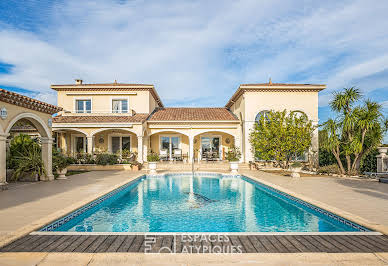 Maison avec piscine et terrasse 16