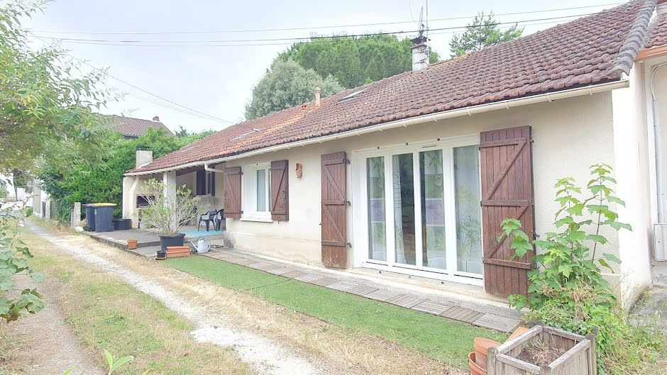 Vente maison 5 pièces 73 m² à Angouleme (16000), 120 000 €