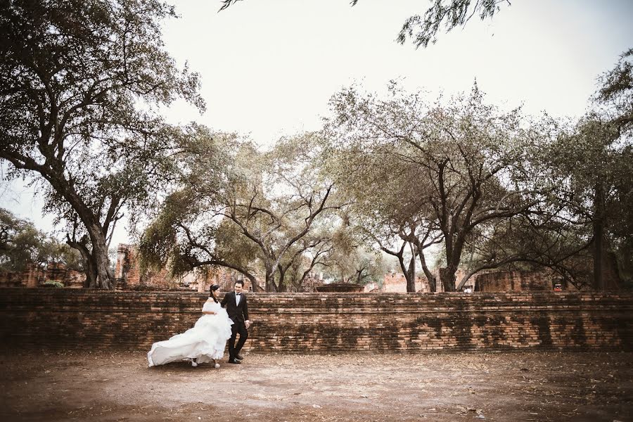 Fotografo di matrimoni Jaras Maneelomrat (jarasphotography). Foto del 5 novembre 2017