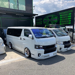 ハイエースバン TRH200V