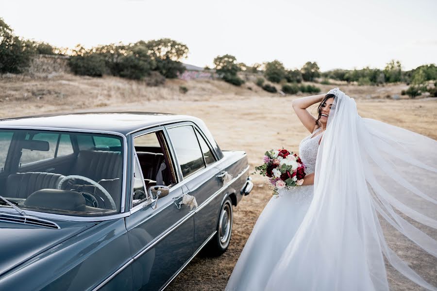 Wedding photographer Diego Velasquez (velasstudio). Photo of 19 June 2023