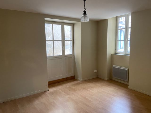 Location  appartement 2 pièces 50 m² à Bazas (33430), 600 €