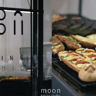 Moon Baking studio