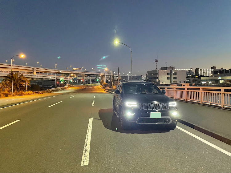 グランドチェロキーのあぶない刑事・F31レパードに関するカスタム事例の投稿画像3枚目