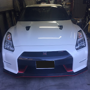 NISSAN GT-R R35