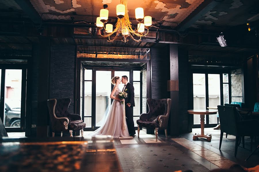 ช่างภาพงานแต่งงาน Alya Ovcharova (allya) ภาพเมื่อ 14 พฤษภาคม 2018