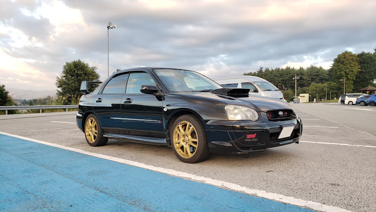 インプレッサ WRX STIのパンク・タイヤバースト・スペアタイヤ・純正ホイール・ホイール交換に関するカスタム事例の投稿画像8枚目