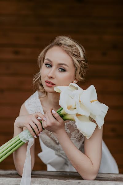 Fotógrafo de casamento Alla Bogatova (bogatova). Foto de 1 de fevereiro 2023