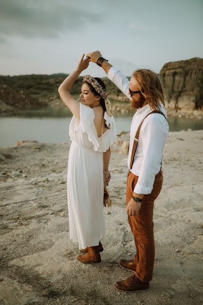 Fotógrafo de casamento Gaga Mindeli (mindeli). Foto de 3 de janeiro