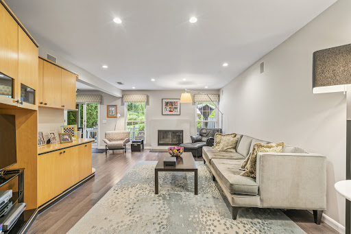 Apartment 4