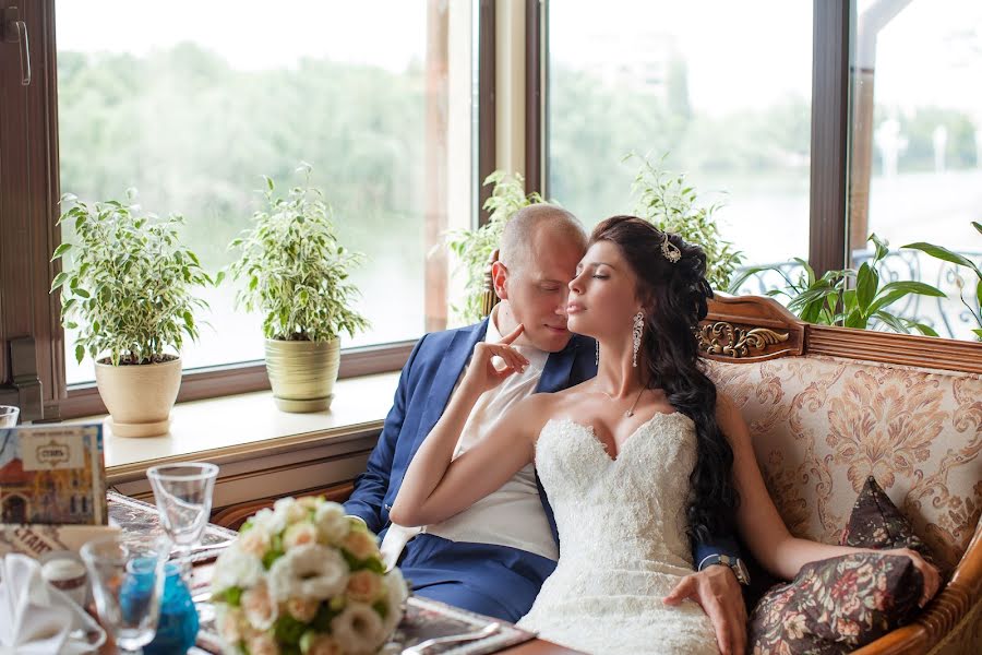 Wedding photographer Venera Galimova-Kuleshova (inspiration7). Photo of 16 September 2014