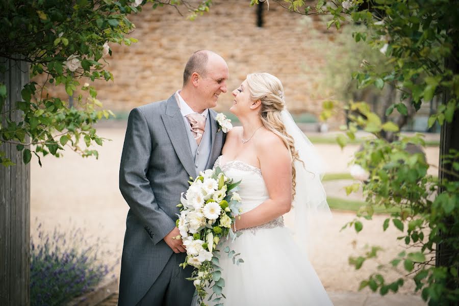 Fotógrafo de casamento Tom Bond (tombondphoto). Foto de 21 de abril 2018