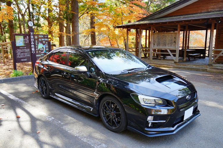 WRX S4の斜め45度の美学・SUBARU・青森県・むつ市・下北半島に関するカスタム事例の投稿画像1枚目