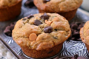 Peanut Butter Banana Chocolate Chip Muffins