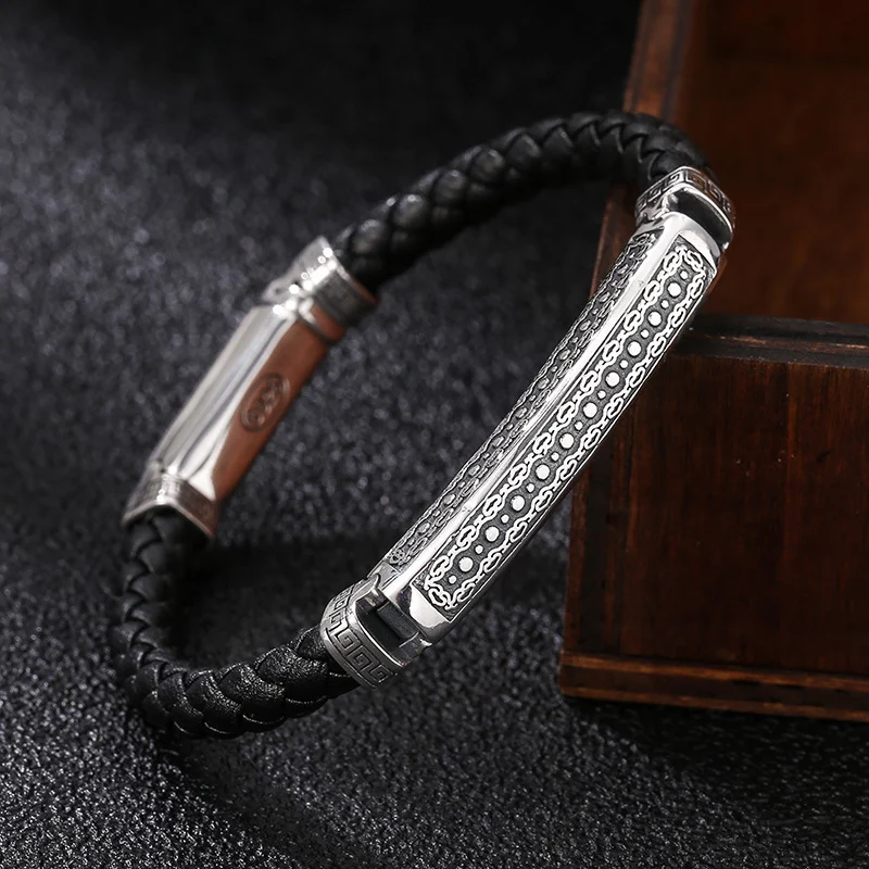 Pulsera de moda tejida a mano para hombre y mujer. Disfruta del estilo y la comodidad con esta cuerda de mano única y versátil.