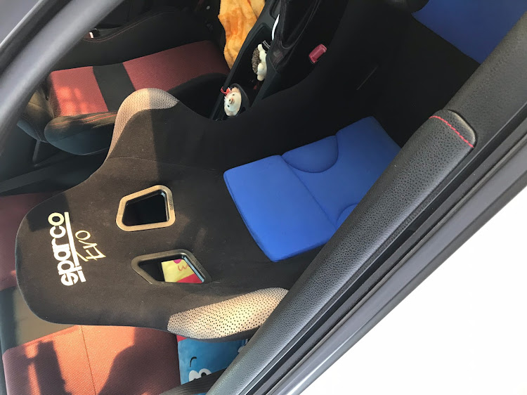 86のフルバケットシート・スパルコ・DIYに関するカスタム事例の投稿画像2枚目