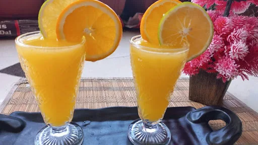 Fresh Ganga Jamuna Saraswati Juice(Orange+mosambi+pineapple)