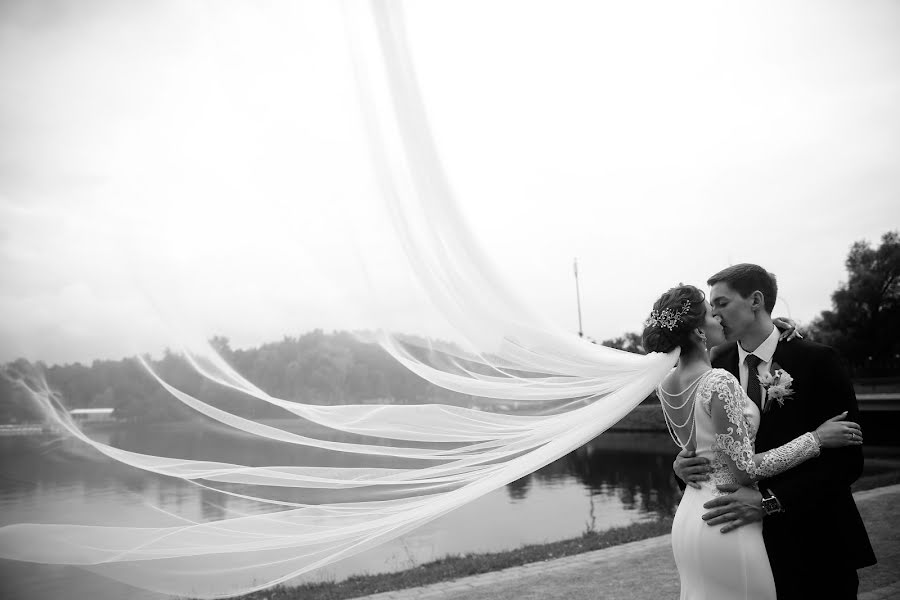 Fotógrafo de casamento Pavel Salnikov (pavelsalnikov). Foto de 12 de agosto 2019