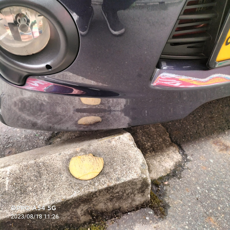 デイズルークスのまだ・お盆休み・姪っ子ちゃんのバイトが終わるまで時間潰し・車止めギリギリ（笑）に関するカスタム事例の投稿画像5枚目