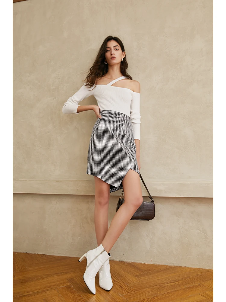 images slider number - 1