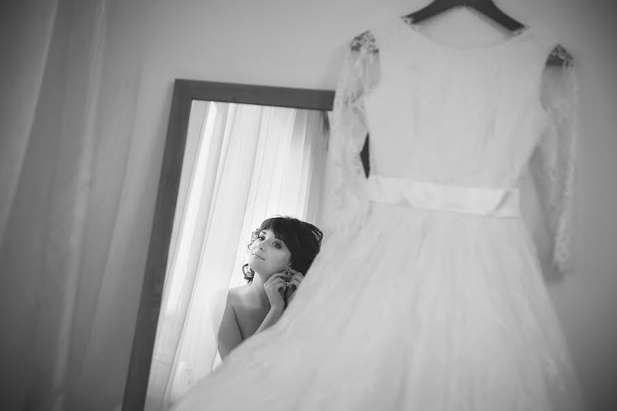 Wedding photographer Anastasiya Lesina (anastasialesina). Photo of 16 March 2015